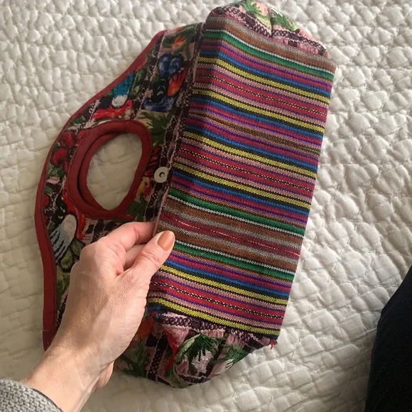 Handmade embroidered handbag - Picture 3 of 3